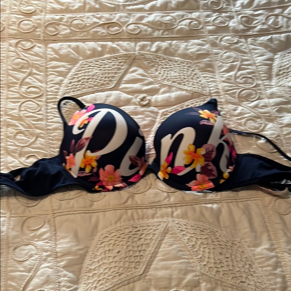 PINK Victoria's Secret Navy Floral Bra
